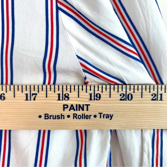 Divided H&M V neck Womens 10 Striped Button Down Crop Tie Long Sleeve Tee 0182 - Picture 5 of 6